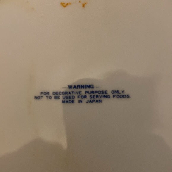 Two Currier and Ives 8” Collector Plates - Picture 8 of 8